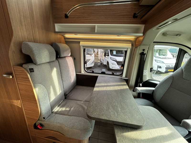 Weinsberg CaraBus 600 MQH Dwarsbed/2025/Euro-6/5.9M  foto: 13