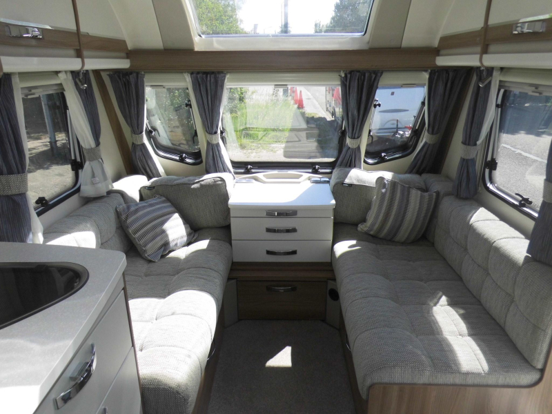 Sprite Mondial 490 SE Mover, cassette awning ATC photo: 2