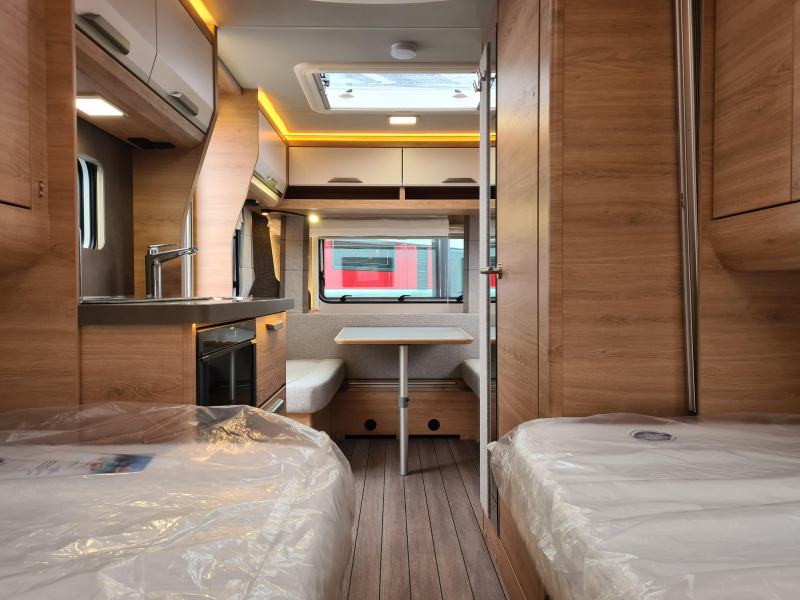 Knaus Sudwind 460 EU 60 Years Enkele bedden  foto: 14