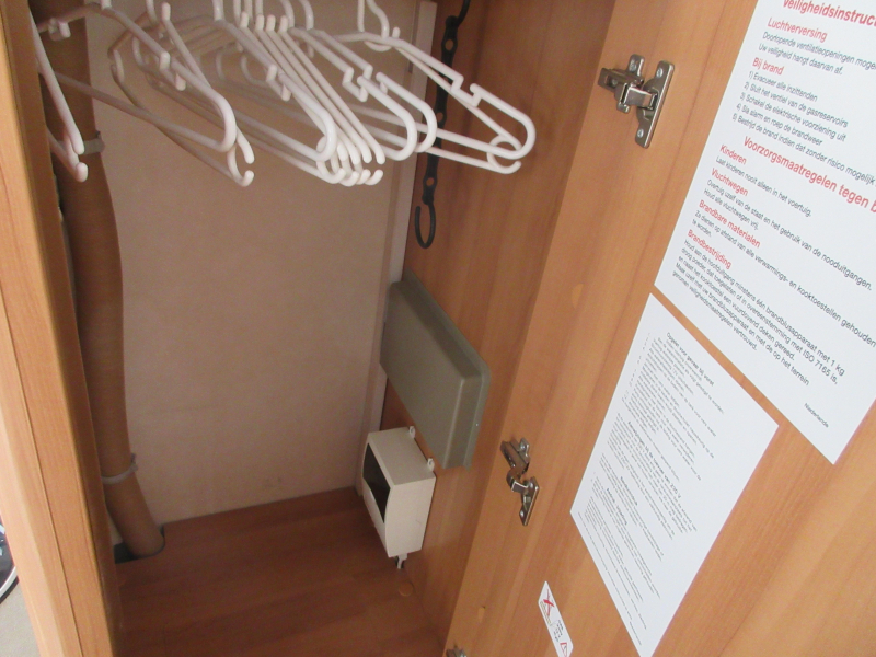 Eriba Feeling 470 CAMAS INDIVIDUALES Y MOVER foto: 14