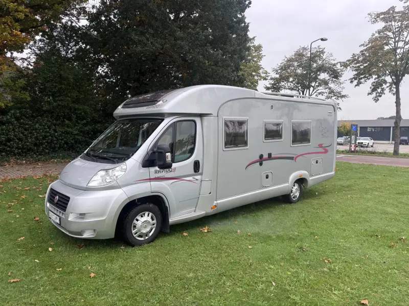 Rapido 7065+ F veel extra's accessoires  foto: 6