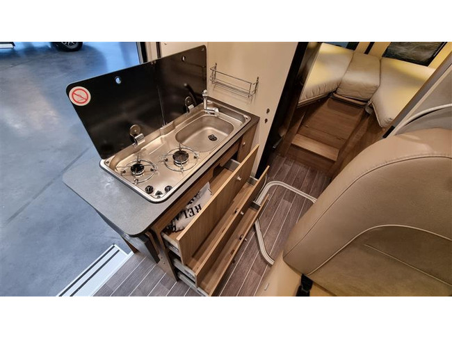 Adria Twin 640 SLX Buscamper foto: 4
