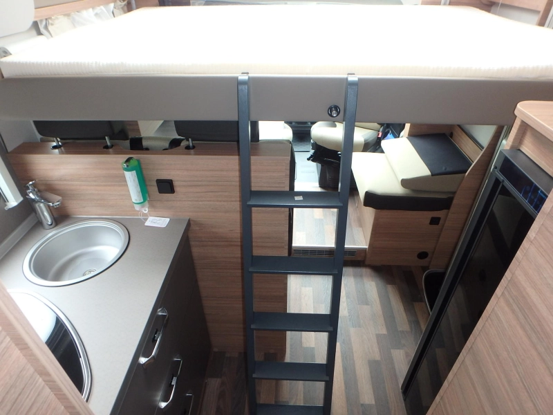 Weinsberg CaraSuite 700 ME foto: 16