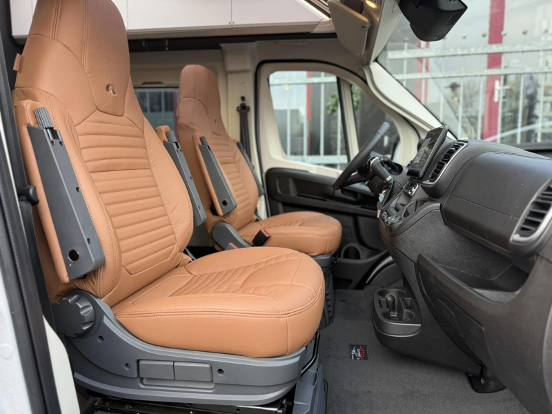 Adria Twin Supreme 640 SGX 180PK - Heavy chassis  foto: 10