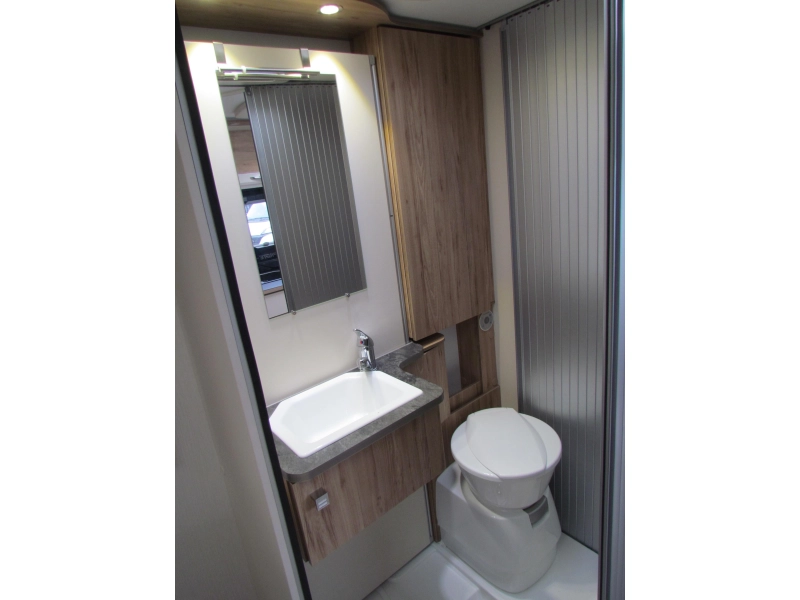 Pilote G 650 C Queensbed, Hefbed  foto: 6