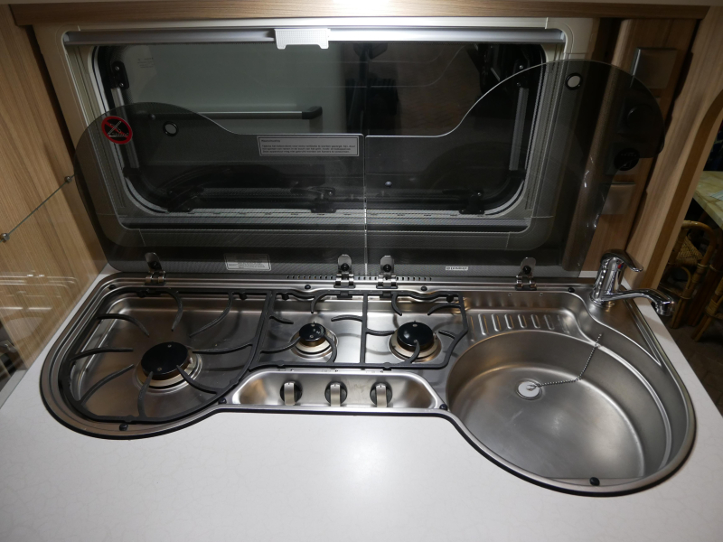 Fendt Bianco Activ 465 SGE Mover, Luifel, Fietsenrek  foto: 9