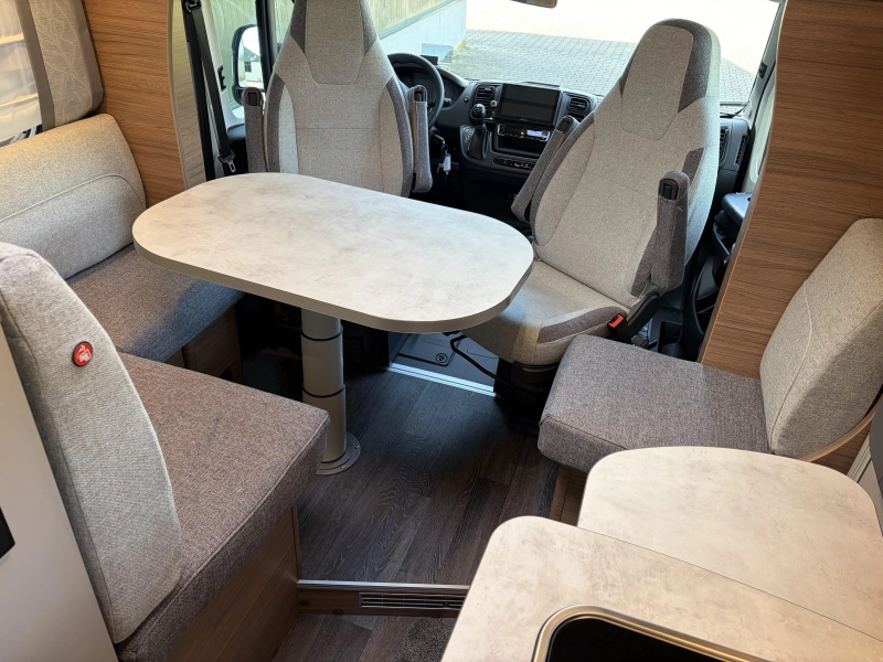 Knaus L!ve Ti 650 MEG Camas individuales bajas 180cv foto: 11