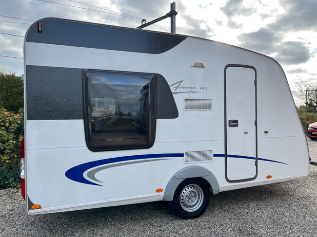 Bürstner Averso 410 Ts Plus Hefbed , zeer nette staat! 2014 foto: 0