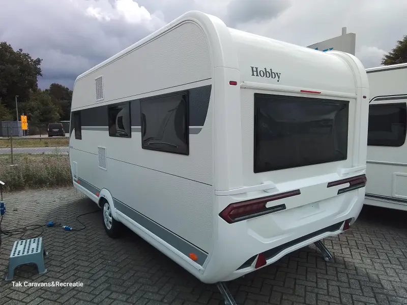 Hobby De Luxe 460 UFE net binnen  foto: 1