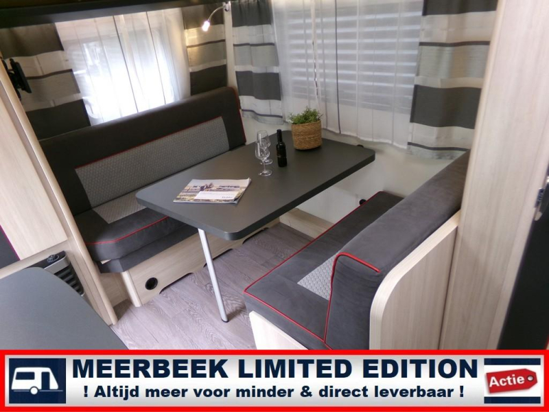 Hobby De Luxe Edition 440 SF +MOVER +UNICO +THULE ETC  foto: 5