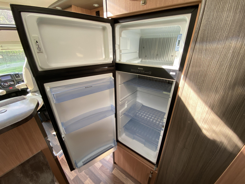 Knaus Sky TI 700 MX 150PK AUTOMAAT Queen  foto: 5