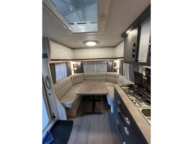 Hobby De Luxe 540 UL Einzelbetten / Mover Foto: 4