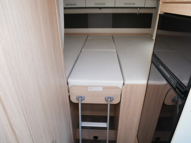 Sunlight T67, 9-Traps automaat, Lengtebedden, XXL Garage foto: 17