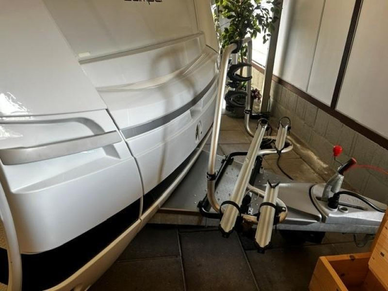 Dethleffs Camper 470 FR mover, bike rack photo: 8