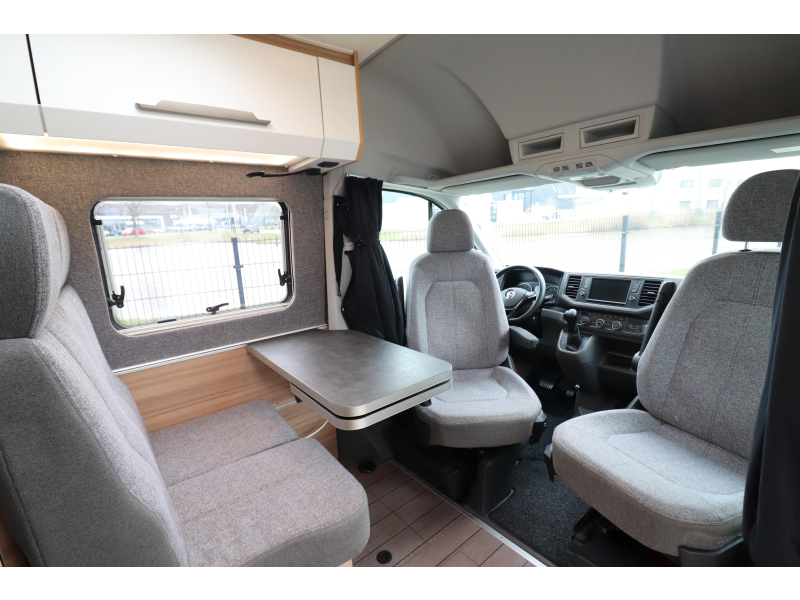 Knaus BoxDrive 680 ME VOL Enkele bedden 180PK  foto: 9