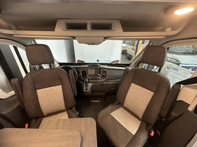 Weinsberg CaraTour Ford 600 mq automaat foto: 15