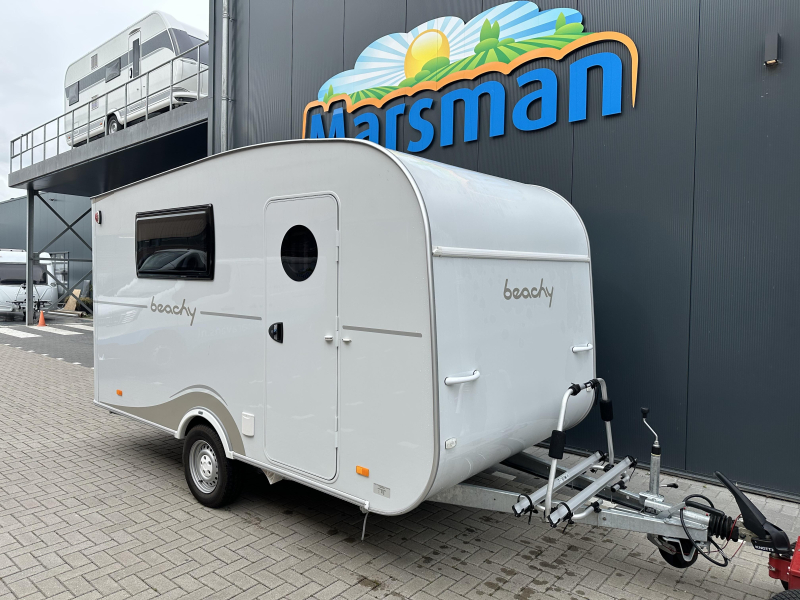 Hobby Beachy 420 Incl. thule fietsendrager