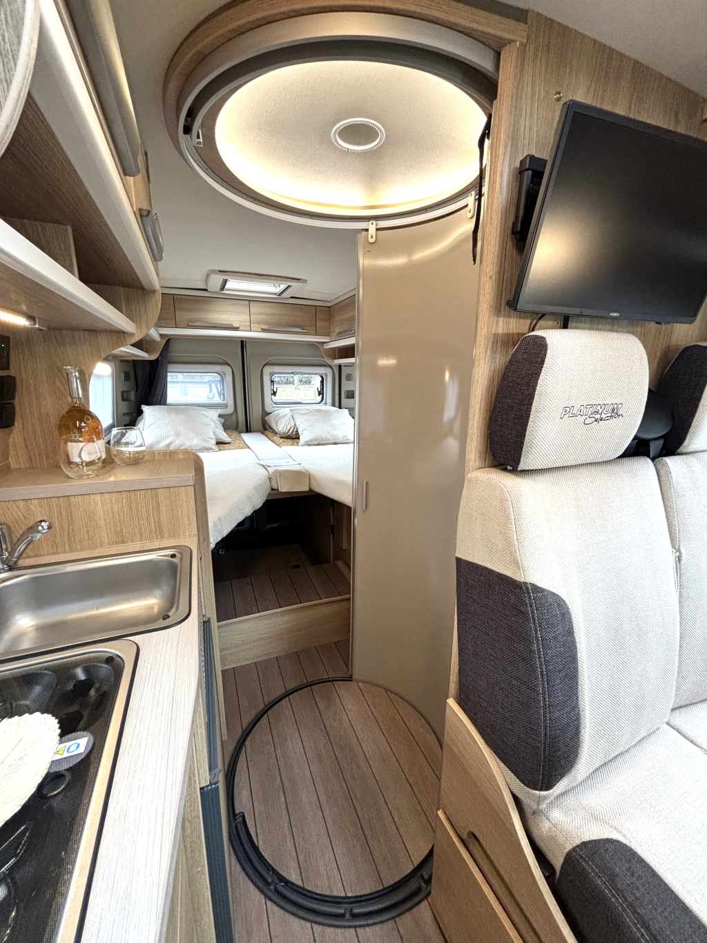 Knaus  BoxStar 600 Platinum Selection 5.99m ENKELE BEDDEN foto: 8