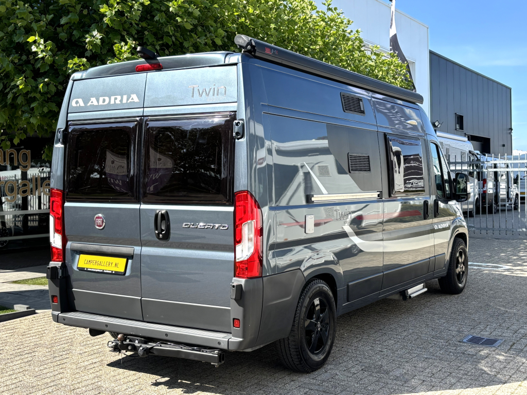 Adria Twin 600 SPT TITAN AUTOMAAT DWARSBED 150PK EURO 5  foto: 20