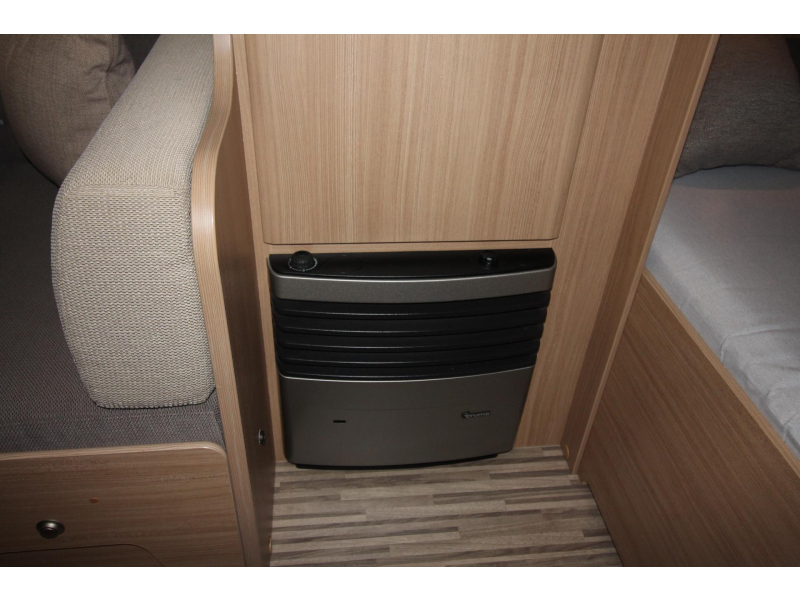 Adria Aviva Lite 390 PS Mover,Voortent,Fietsenrek  foto: 10