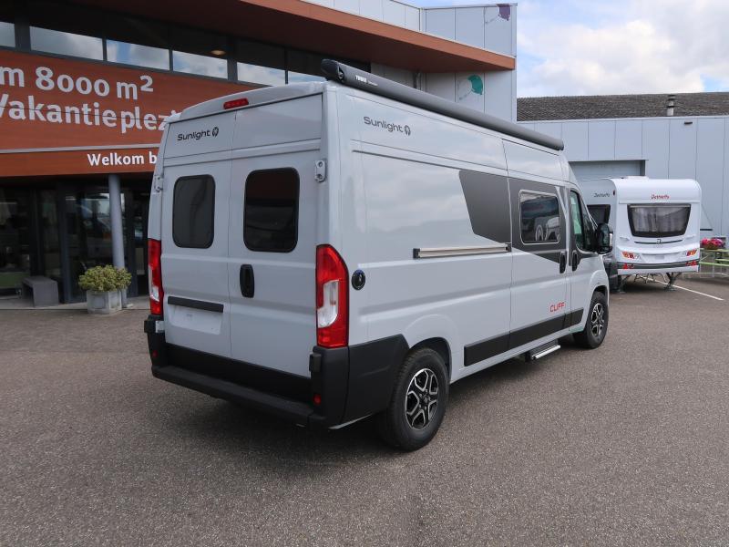 Sunlight Cliff 602 Adventure Edition 599CM EN ENKELE BEDDEN  foto: 15