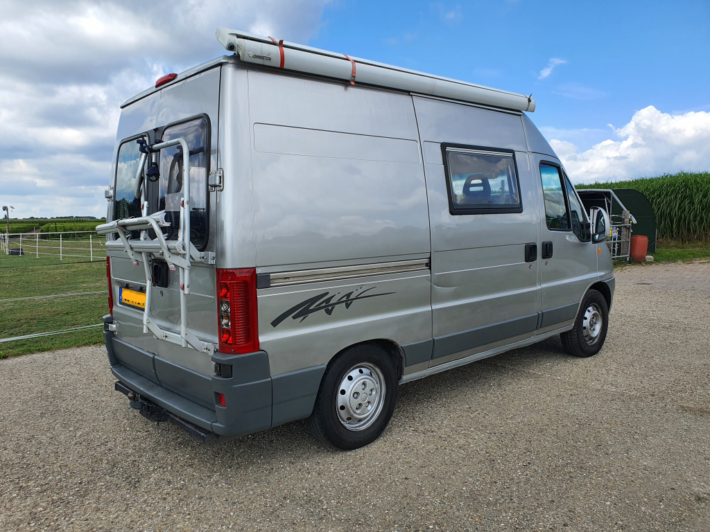 Citroën Jumper 2.8 HDT TD buscamper met motorairco foto: 2