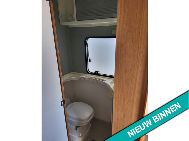 Ford CAMPER Alkoof 4/5 persoons foto: 11