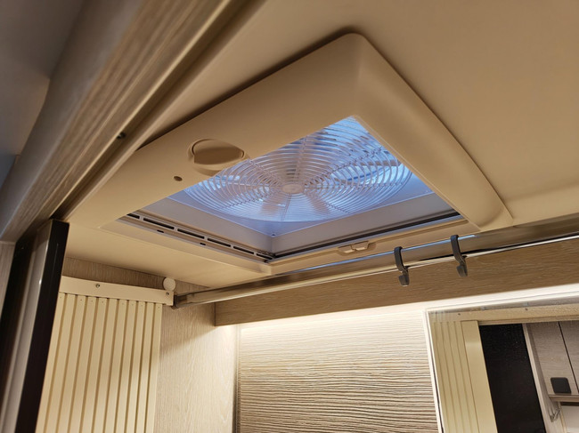 tourne mobil 6.0 Cruise 2.2 BlueHDI 140PK Automaat - ALL SEASON foto: 15