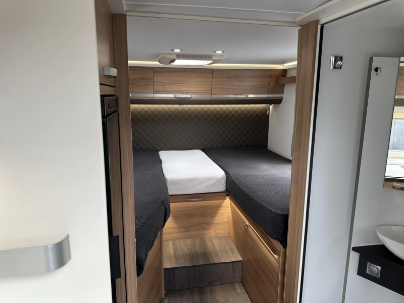 Adria Coral 600 SL level systeem  foto: 17