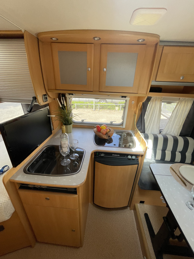 Dethleffs ADVANTAGE T5801 FRANSBED FACE TO FACE foto: 4