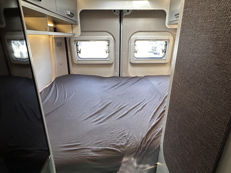 Weinsberg CaraTour 600 MQ Dwarsbed/9-traps automaat  foto: 10