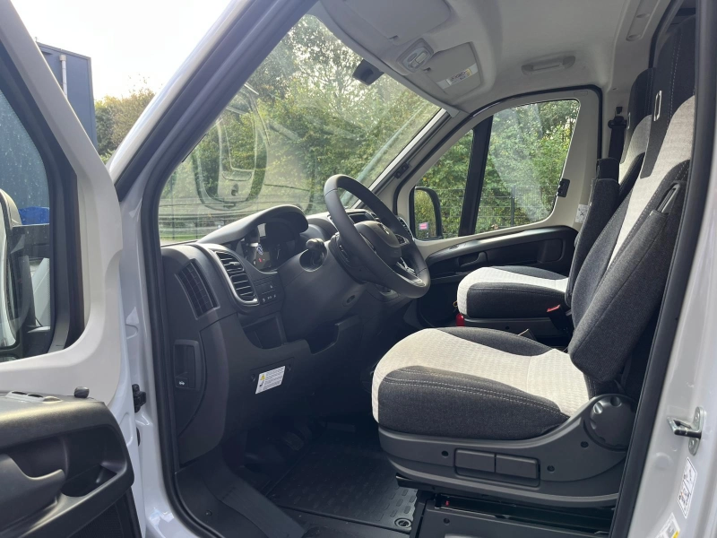 Crosscamp ADVTR 6.4 EF - Automatik - Sehr modern Foto: 7