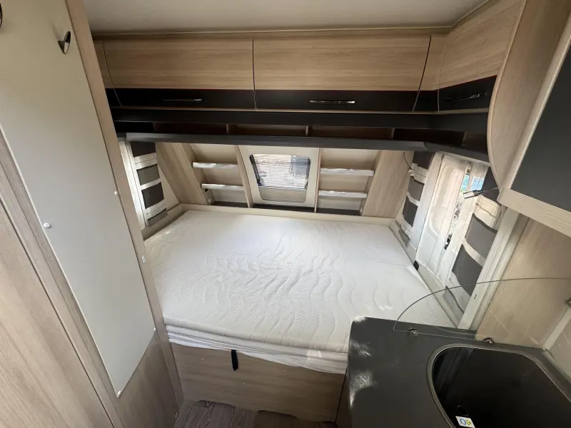 Hobby De Luxe Edition 440 SF 