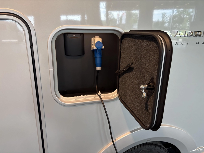 Adria Compact Max DL Automatik / kompakt Foto: 6