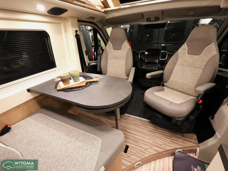 Malibu Van Charming 640 LE Comfort GT Skyview Aut.  foto: 7