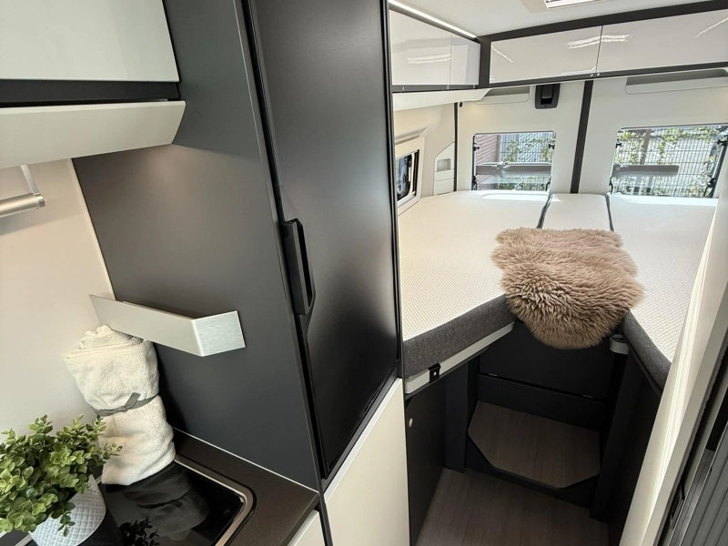 Adria Twin 640 SLB Supreme Automaat 160pk  foto: 20