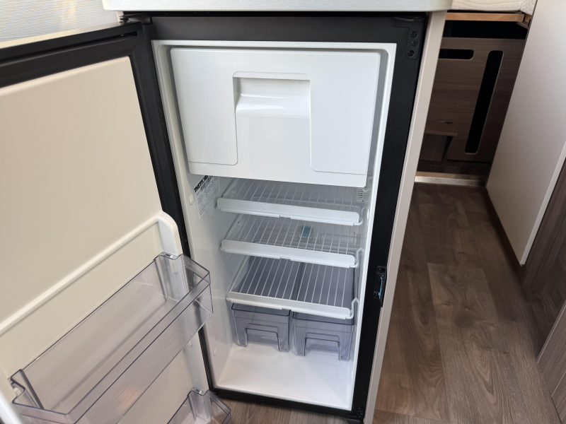 Carado CVE 640 8T Automaat-Lengte bedden  foto: 8