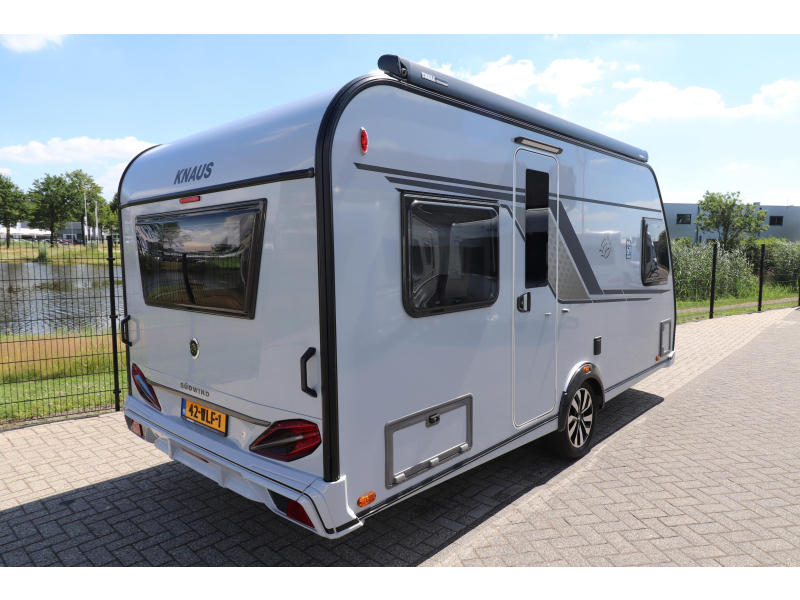 Knaus Sudwind 60 Years 450 FU Luifel/ Campovolo Gas  foto: 3