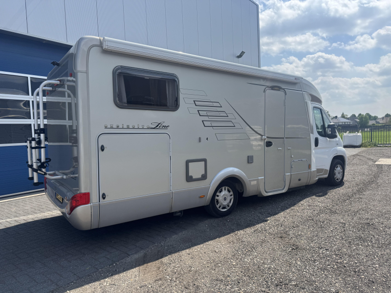 Hymer Exclusive Line 614 CL fixed bed photo: 1