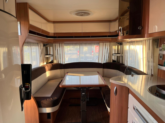 Hobby 540 UFE Excellent | Bankairco | Dakluifel | Vol automatische mover |  Fransbed | Douche | TV & Wii | Grote koelkast en kruidenkast foto: 11