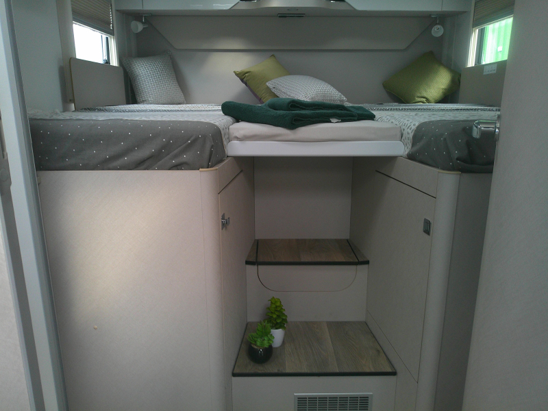 Hymer Tramp S 685 Als nieuw! super compleet  foto: 14