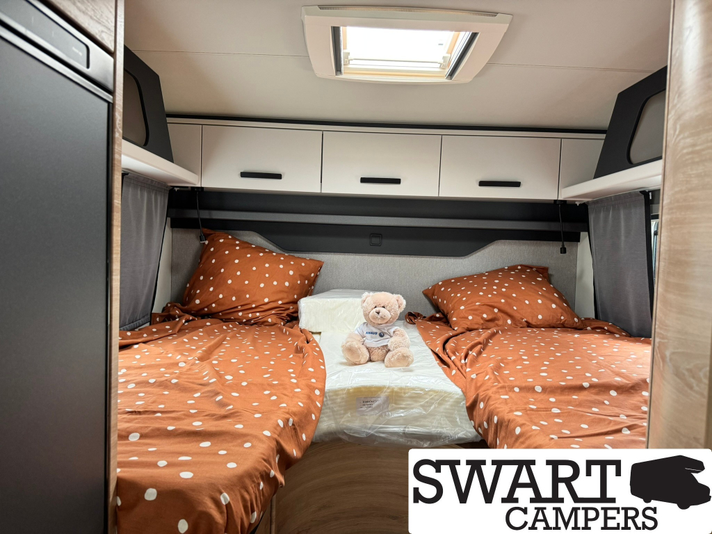 Knaus L!VE WAVE 650 MEG Black Selection foto: 18