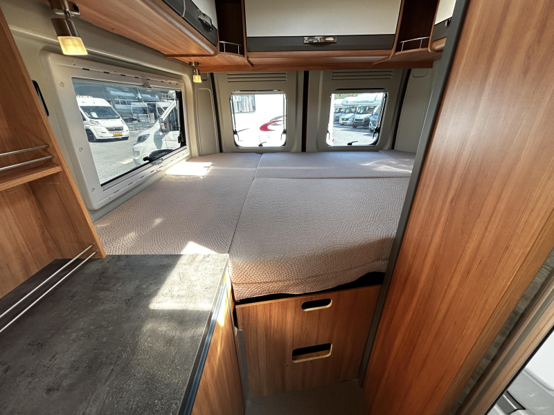 Pössl Summit Plus 600 Dwarsbed/2018/Euro-6/6.0M  foto: 17