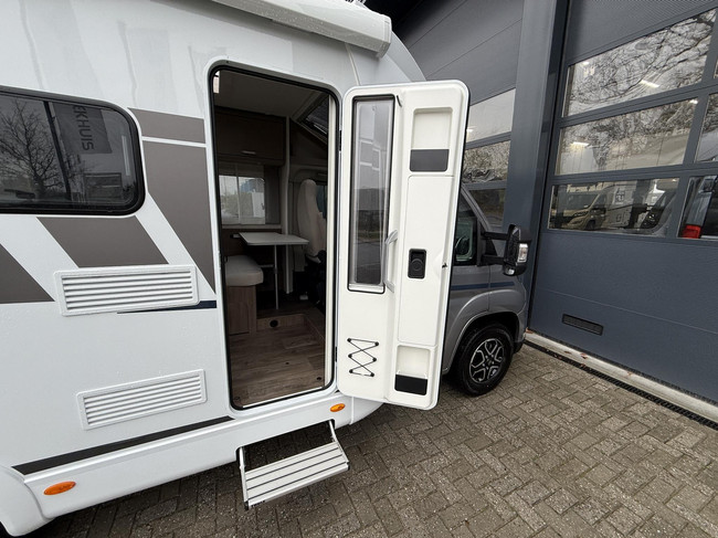 Carado T135 Pro+ Automaat foto: 9