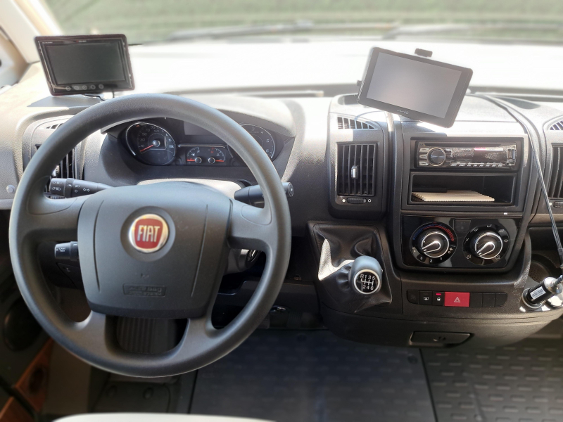 Adria Sonic Plus 700 SBC E & P Levelsysteem  foto: 20