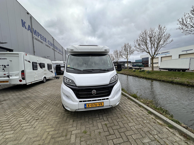 LMC Breezer V 646 automaat foto: 1