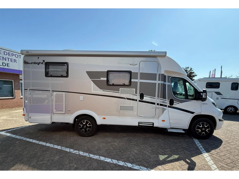 Sunlight T 66 NL Camper automatic 150HP photo: 1