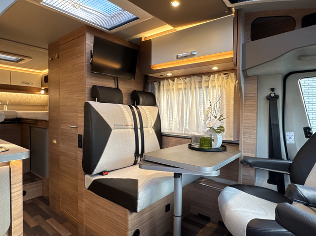 Weinsberg CaraCompact Pepper Edition 600 MEG 140 CV Autom&aacute;tico 9 velocidades Euro 6 Fiat Ducato 8 **Camas individuales/Portabicicletas/Sat&eacute;lite/Smart TV foto: 8