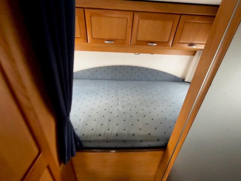 Hymer B524 Panel solar portabicicletas foto: 16