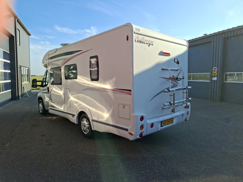Challenger Genesis 38 autocaravana completa y espaciosa foto: 3